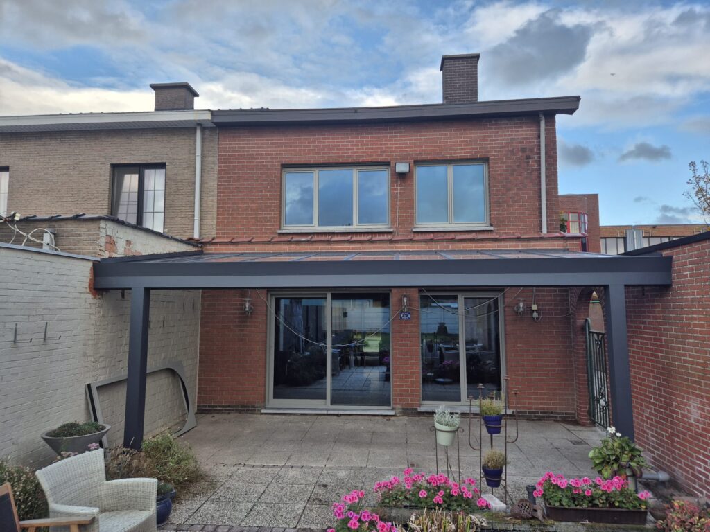 Veranda's Pergola's overkappingen lichtstraten ()
